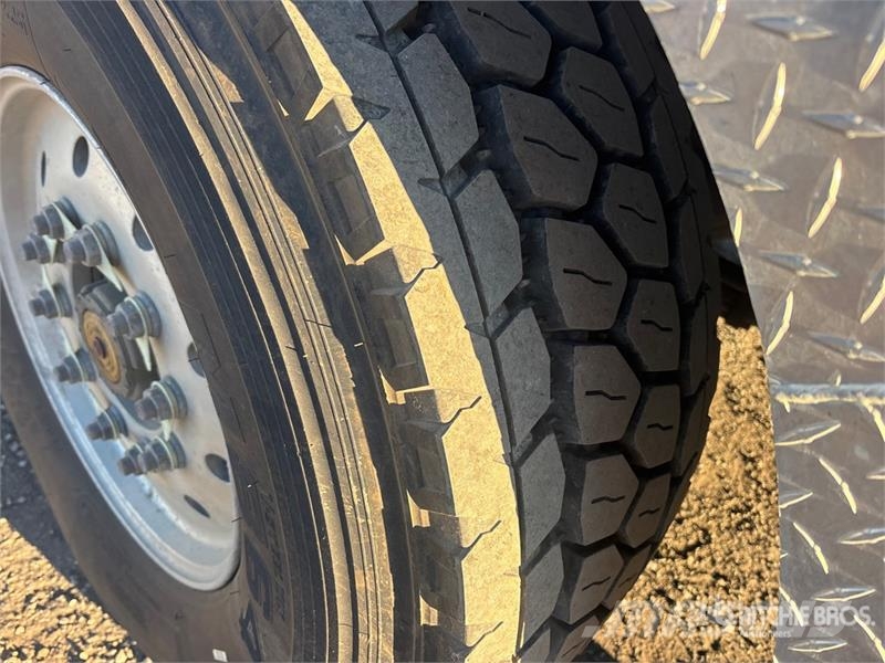 Western Star Control Company on Western Star 4800 10x6 Twin-Ste شاحنات مزدوجة / خلخلة