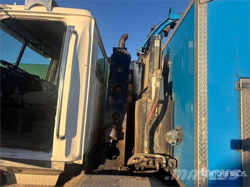 Western Star Control Company on Western Star 4800 10x6 Twin-Ste شاحنات مزدوجة / خلخلة