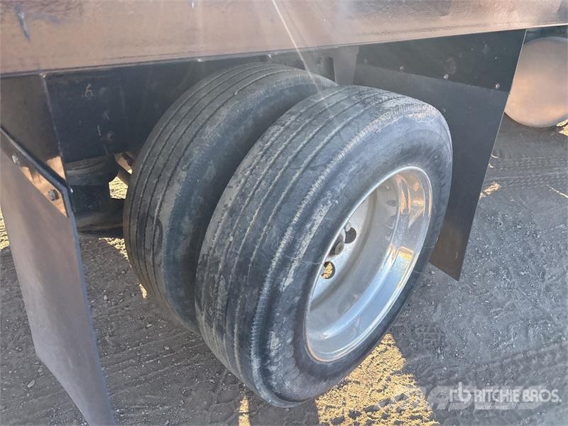 Western Star Hiab 210K-3 1880 kg Knuckle Boom on Western Star Autogru