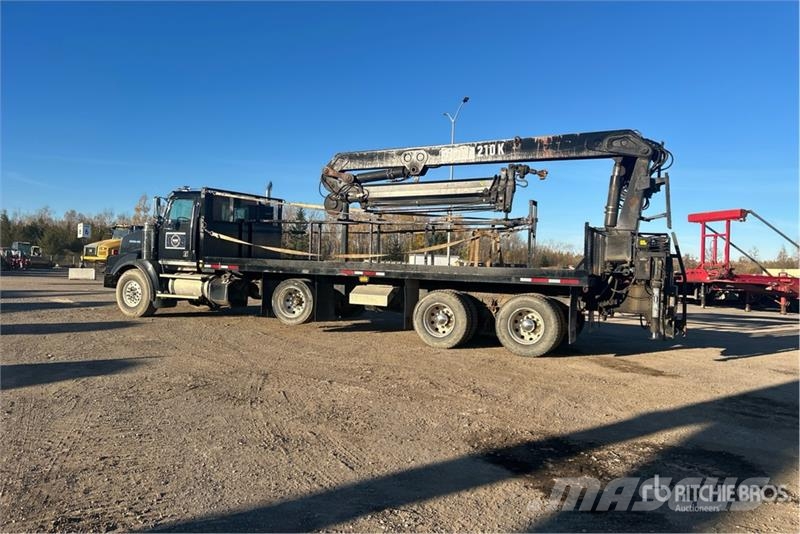 Western Star Hiab 210K-3 1880 kg Knuckle Boom on Western Star Autogru