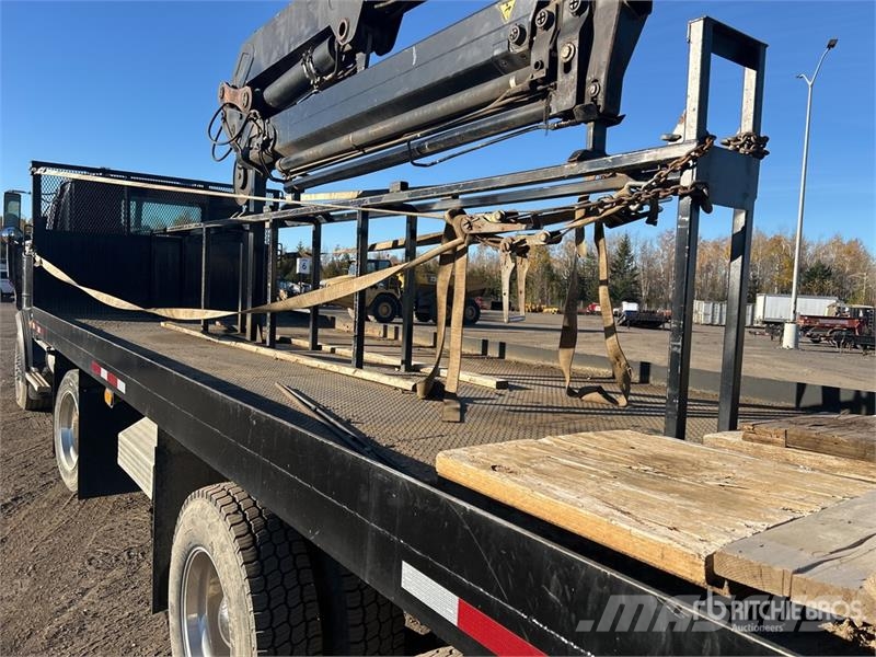 Western Star Hiab 210K-3 1880 kg Knuckle Boom on Western Star Autogru