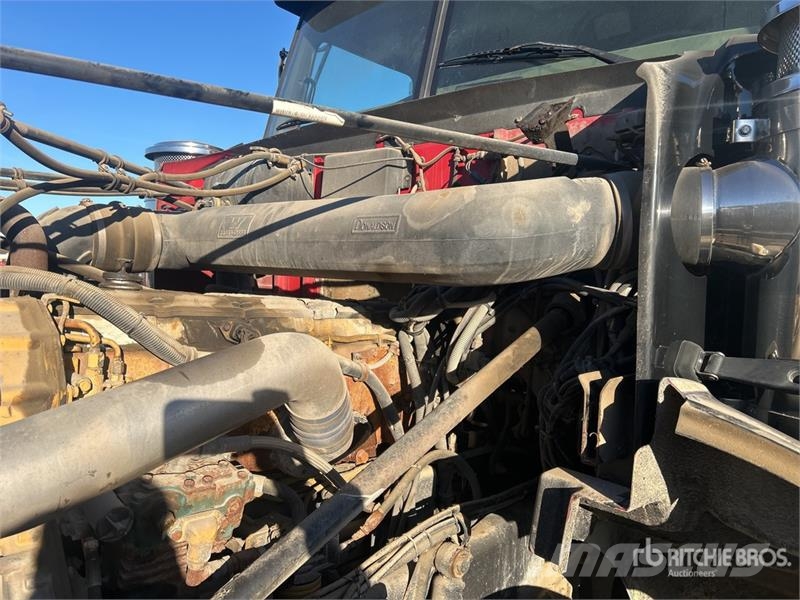 Western Star Hiab 210K-3 1880 kg Knuckle Boom on Western Star Autogru