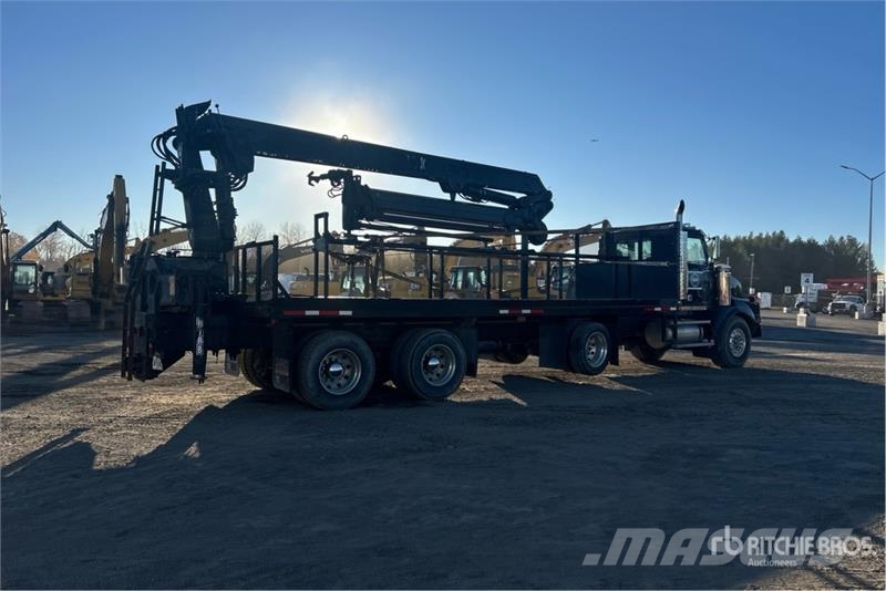 Western Star Hiab 210K-3 1880 kg Knuckle Boom on Western Star Autogru