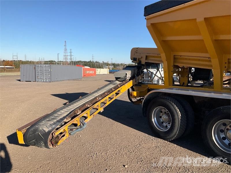 Western Star MC-21 on  Western Star 4900 8x4 Stone Spreader Tru Beton-maszyny do przerobu kamienia