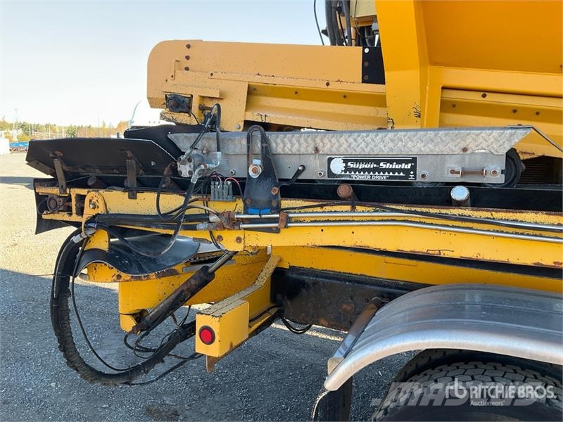 Western Star MC-21 on  Western Star 4900 8x4 Stone Spreader Tru Beton-maszyny do przerobu kamienia