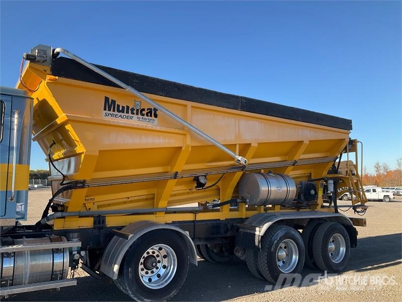 Western Star MC-21 on  Western Star 4900 8x4 Stone Spreader Tru Beton-maszyny do przerobu kamienia