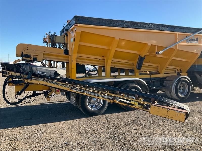 Western Star MC-21 on  Western Star 4900 8x4 Stone Spreader Tru Beton-maszyny do przerobu kamienia