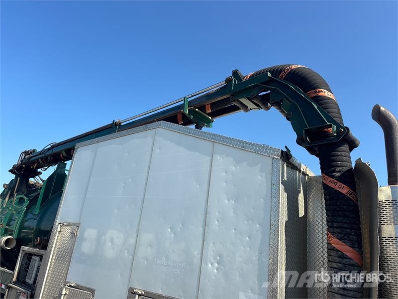 Western Star on Western Star 4800 10x6 Twin-Steer Vacuum Excav Slamsugere