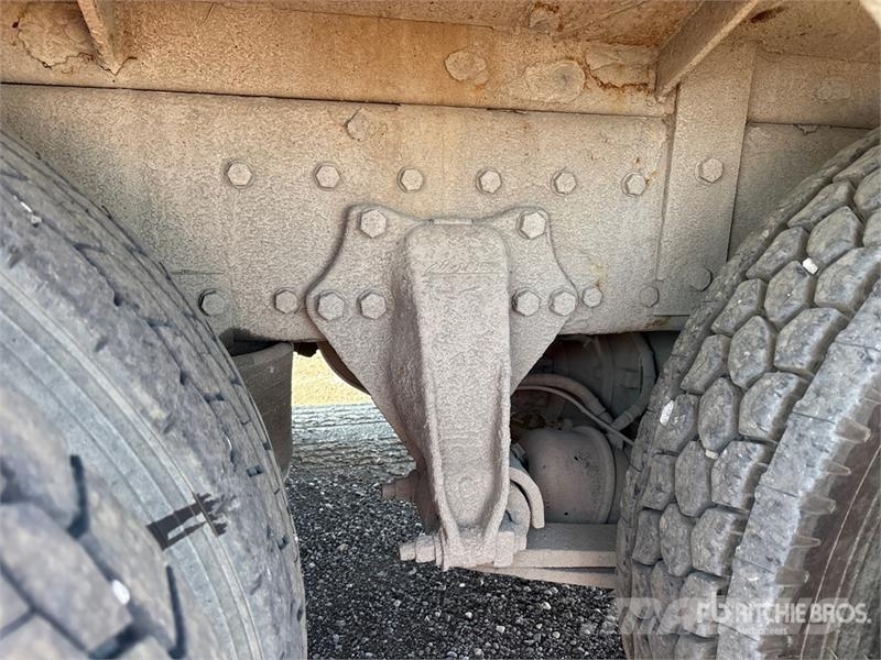 Western Star on Western Star 4800 10x6 Twin-Steer Vacuum Excav Slamsugere