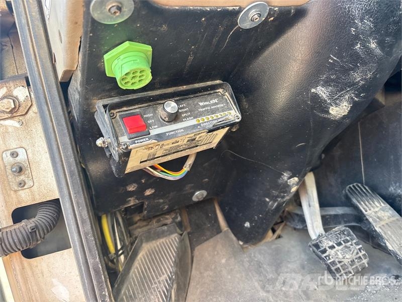 Western Star on Western Star 4800 10x6 Twin-Steer Vacuum Excav Slamsugere
