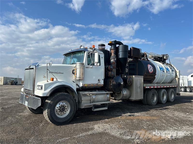 Western Star on Western Star 4900 8x6 Vacuum Excavator Truck Kombiji / vakuumski kamioni