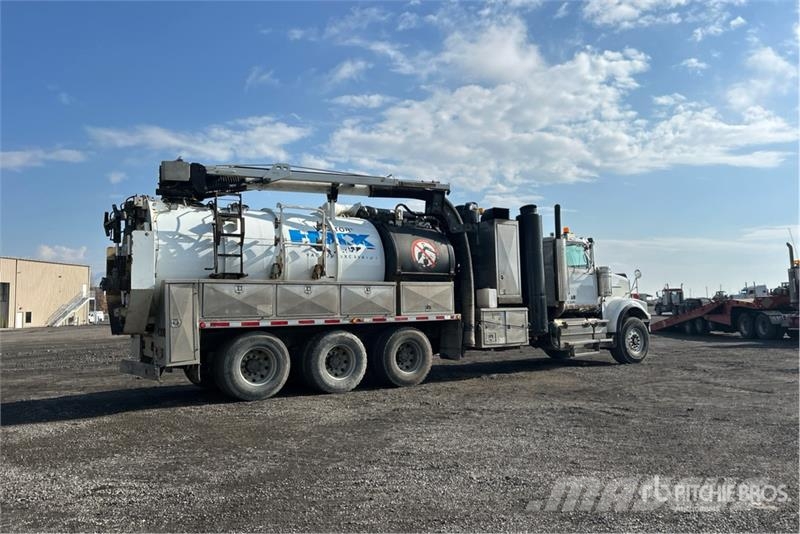 Western Star on Western Star 4900 8x6 Vacuum Excavator Truck Kombiji / vakuumski kamioni