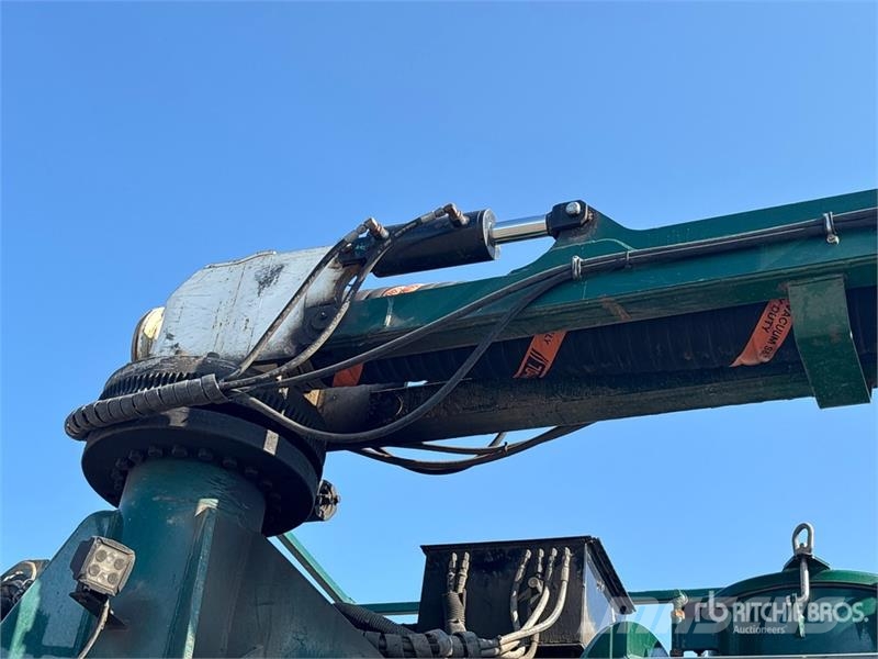 Western Star on Western Star 4800 10x6 Twin-Steer Vacuum Excav Slamsugere