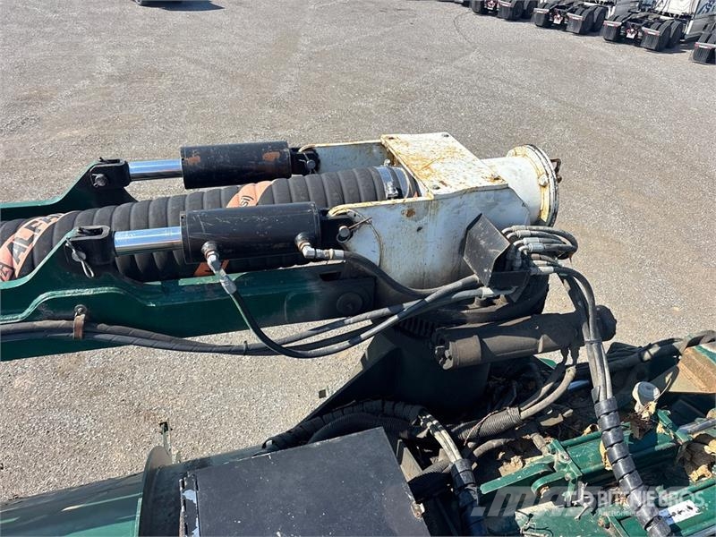 Western Star on Western Star 4800 10x6 Twin-Steer Vacuum Excav Slamsugere