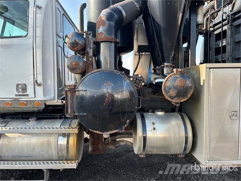 Western Star on Western Star 4900 8x6 Vacuum Excavator Truck Kombiji / vakuumski kamioni