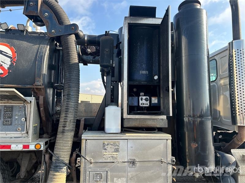 Western Star on Western Star 4900 8x6 Vacuum Excavator Truck Kombiji / vakuumski kamioni