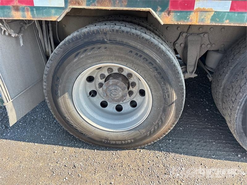 Western Star on Western Star 4800 10x6 Twin-Steer Vacuum Excav Slamsugere