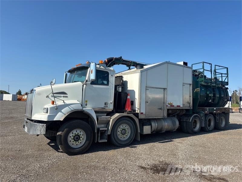 Western Star on Western Star 4800 10x6 Twin-Steer Vacuum Excav Slamsugere