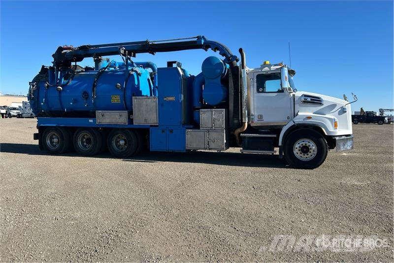 Western Star PVPM-3000 on  Western Star 4700 8x6 Vacuum Excavat Комби / вакуум камиони
