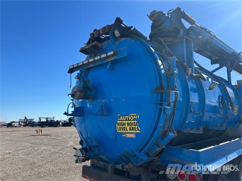 Western Star PVPM-3000 on  Western Star 4700 8x6 Vacuum Excavat Комби / вакуум камиони
