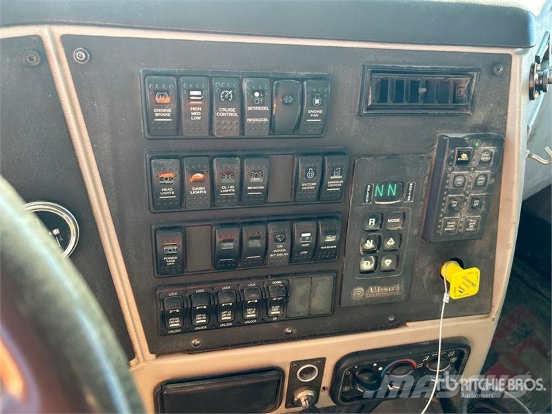 Western Star PVPM-3000 on  Western Star 4700 8x6 Vacuum Excavat Комби / вакуум камиони
