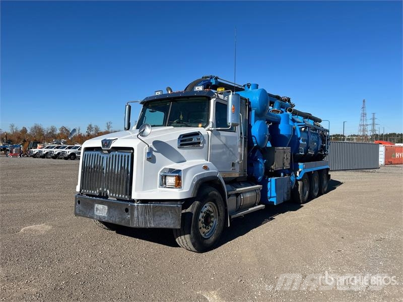 Western Star PVPM-3000 on  Western Star 4700 8x6 Vacuum Excavat Комби / вакуум камиони
