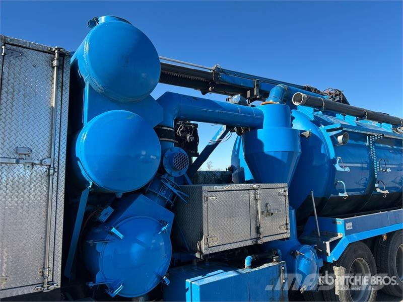 Western Star PVPM-3000 on  Western Star 4700 8x6 Vacuum Excavat Комби / вакуум камиони
