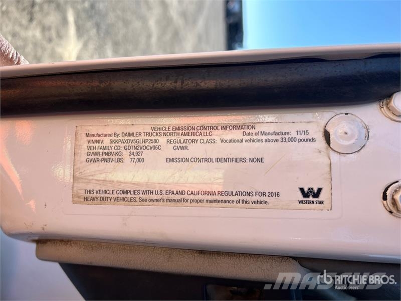 Western Star PVPM-3000 on  Western Star 4700 8x6 Vacuum Excavat Комби / вакуум камиони
