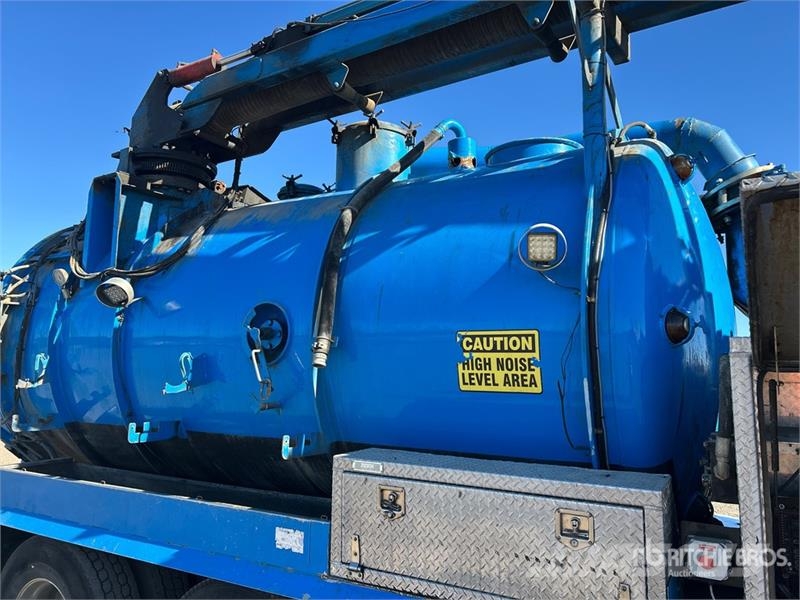 Western Star PVPM-3000 on  Western Star 4700 8x6 Vacuum Excavat Комби / вакуум камиони

