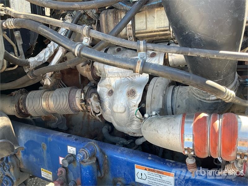 Western Star REBUILT 5700XE 6x4 T/A Sleeper Truck Tractor Влекачи