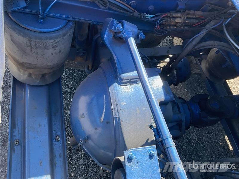 Western Star REBUILT 5700XE 6x4 T/A Sleeper Truck Tractor Влекачи
