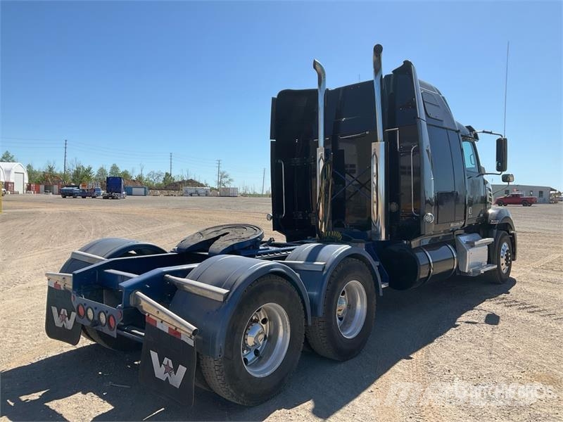 Western Star REBUILT 5700XE 6x4 T/A Sleeper Truck Tractor Влекачи