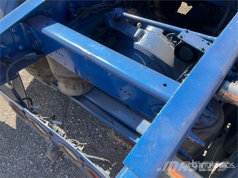 Western Star REBUILT 5700XE 6x4 T/A Sleeper Truck Tractor Влекачи