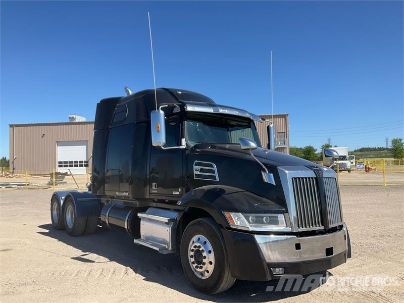 Western Star REBUILT 5700XE 6x4 T/A Sleeper Truck Tractor Влекачи
