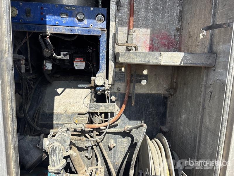 Western Star Robuschi 145 on Western Star 4700 8x4 Vacuum Excav Paine-/imuautot