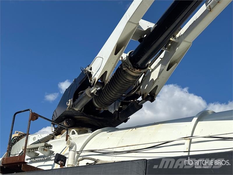 Western Star Robuschi 145 on Western Star 4700 8x4 Vacuum Excav Paine-/imuautot