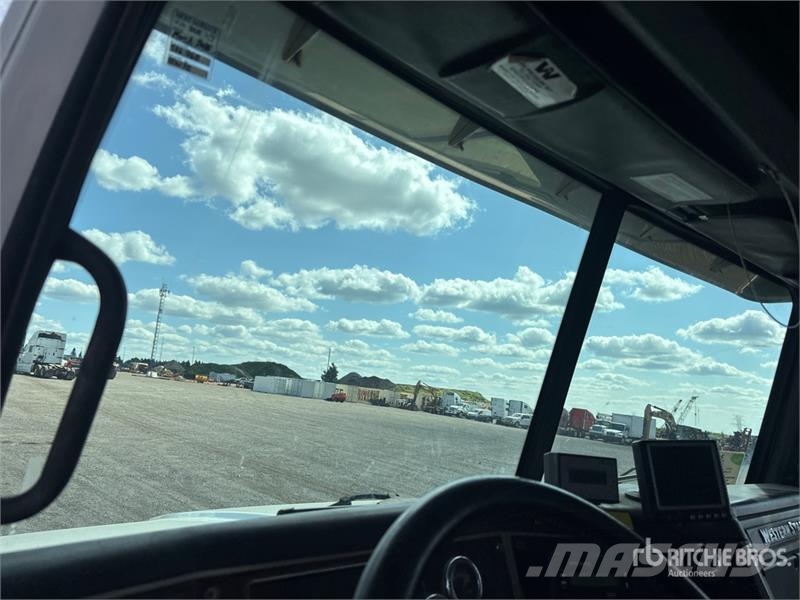 Western Star Robuschi 145 on Western Star 4700 8x4 Vacuum Excav Paine-/imuautot