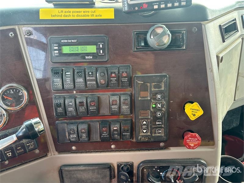 Western Star Robuschi 145 on Western Star 4700 8x4 Vacuum Excav Paine-/imuautot