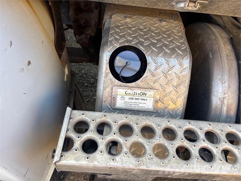 Western Star Robuschi 145 on Western Star 4700 8x4 Vacuum Excav Paine-/imuautot