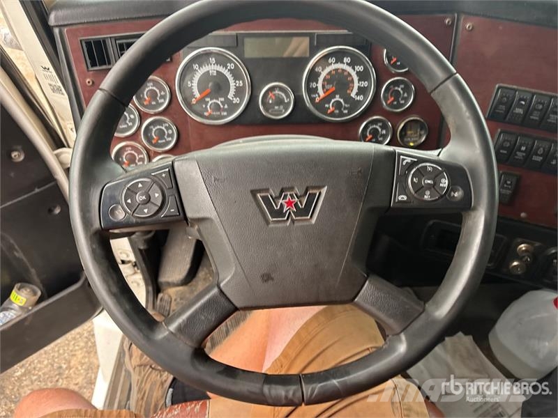 Western Star W5700XE 6x4 T/A Sleeper Truck Tractor Traktorske jedinice