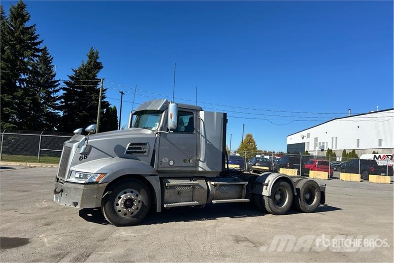 Western Star W5700XE 6x4 T/A Day Cab Truck Tractor وحدات الجر
