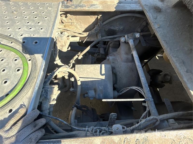 Western Star W5700XE 6x4 T/A Day Cab Truck Tractor وحدات الجر