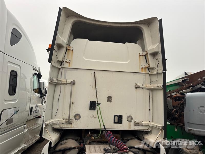Western Star W5700XE 6x4 T/A Sleeper Truck Tractor Traktorske jedinice