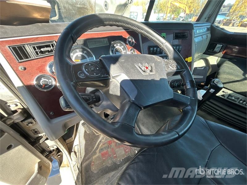Western Star W5700XE 6x4 T/A Day Cab Truck Tractor وحدات الجر