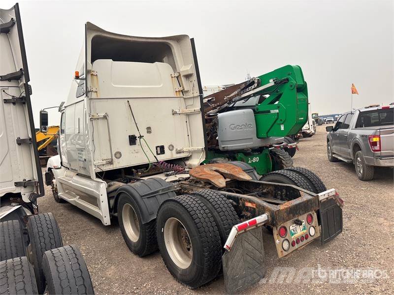 Western Star W5700XE 6x4 T/A Sleeper Truck Tractor Traktorske jedinice