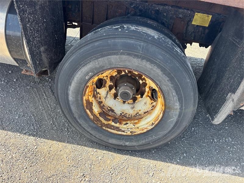 Western Star WB 610.24 7720 lb Knuckle Boom on Western Star 480 크레인 트럭