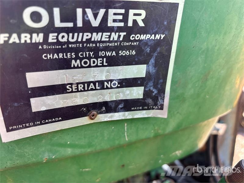 White 1370 2WD Tractor (Inoperable) Trattori