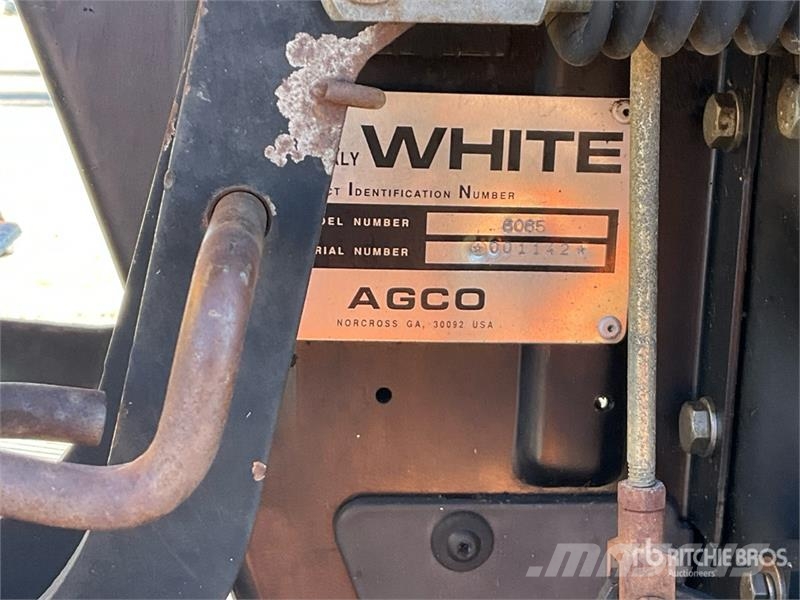 White 6085 2WD Tractor الجرارات