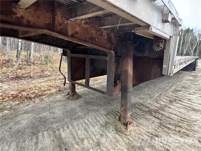 Wilson 47 ft T/A Step Deck Trailer لوادر منخفضة
