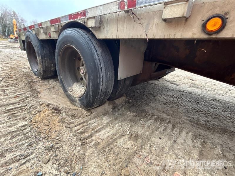 Wilson 47 ft T/A Step Deck Trailer لوادر منخفضة